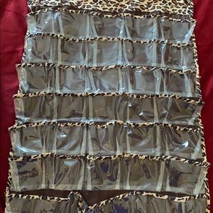 Jewelry organizer hanger